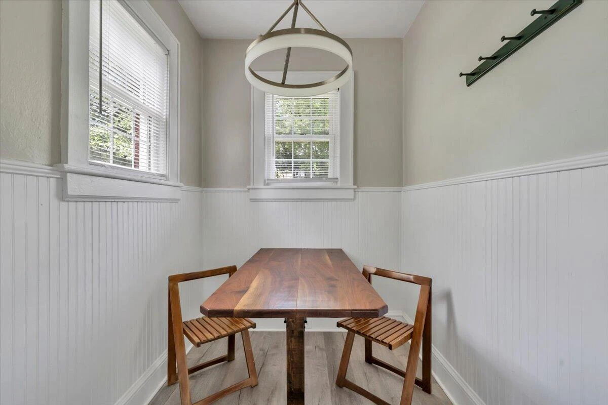 3127 Woodlawn AVE - Photo 28