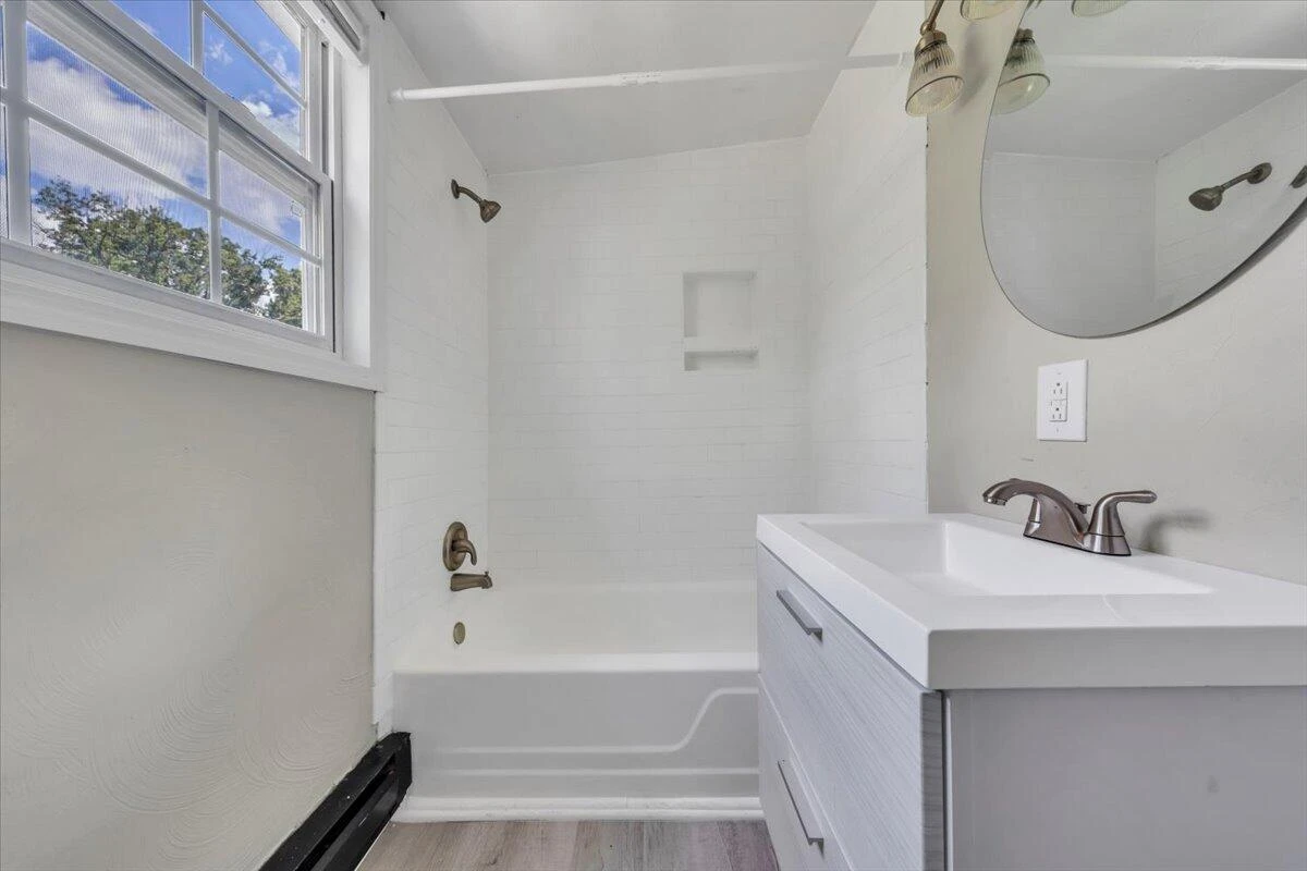 3127 Woodlawn AVE - Photo 40