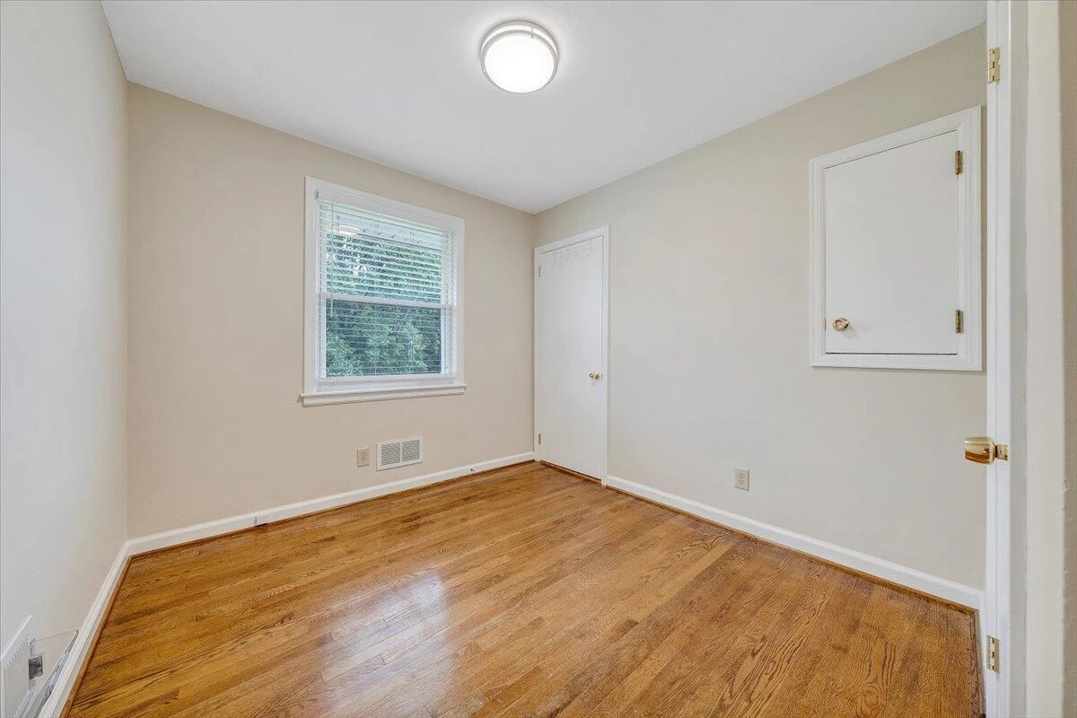 1168 Vivian AVE - Photo 19