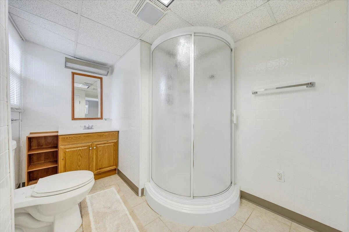 1168 Vivian AVE - Photo 34