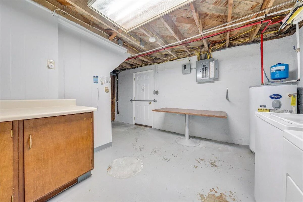 1168 Vivian AVE - Photo 37