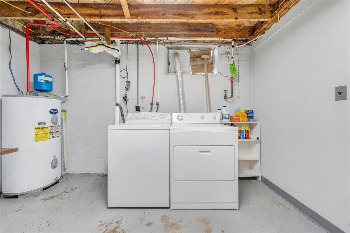 1168 Vivian AVE - Photo 38
