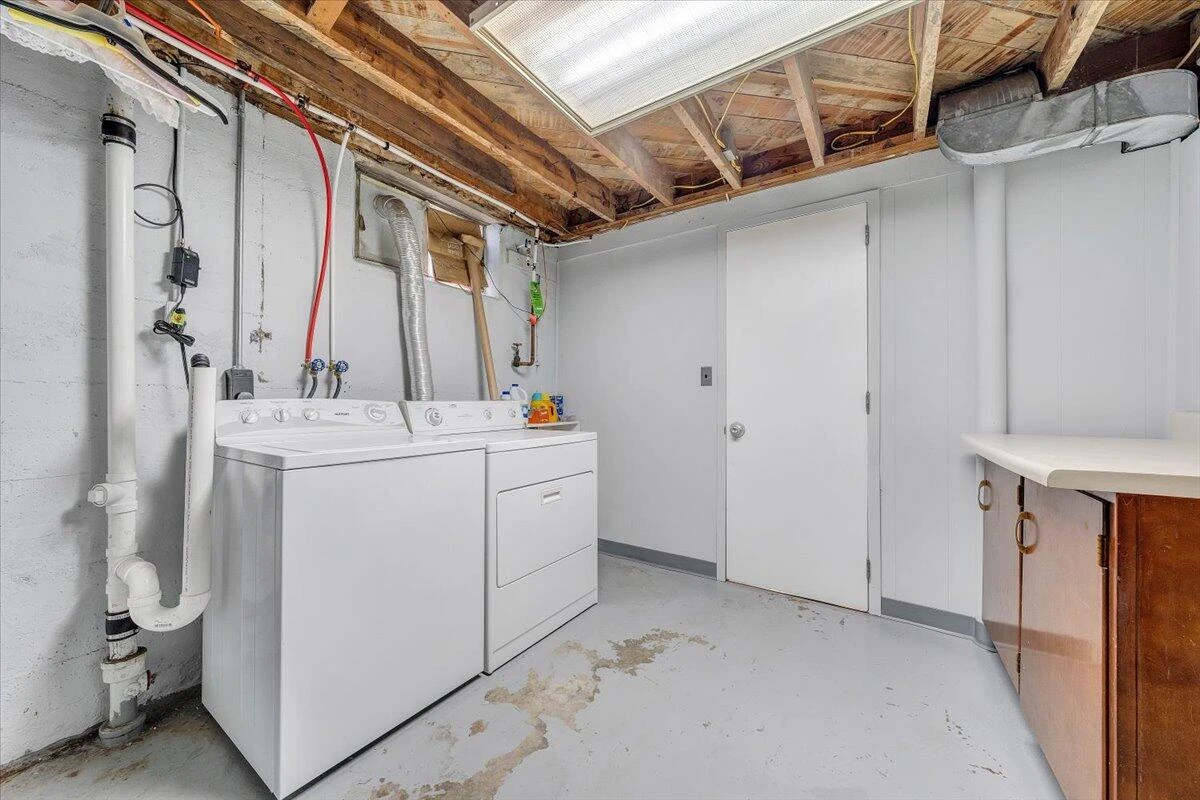 1168 Vivian AVE - Photo 39