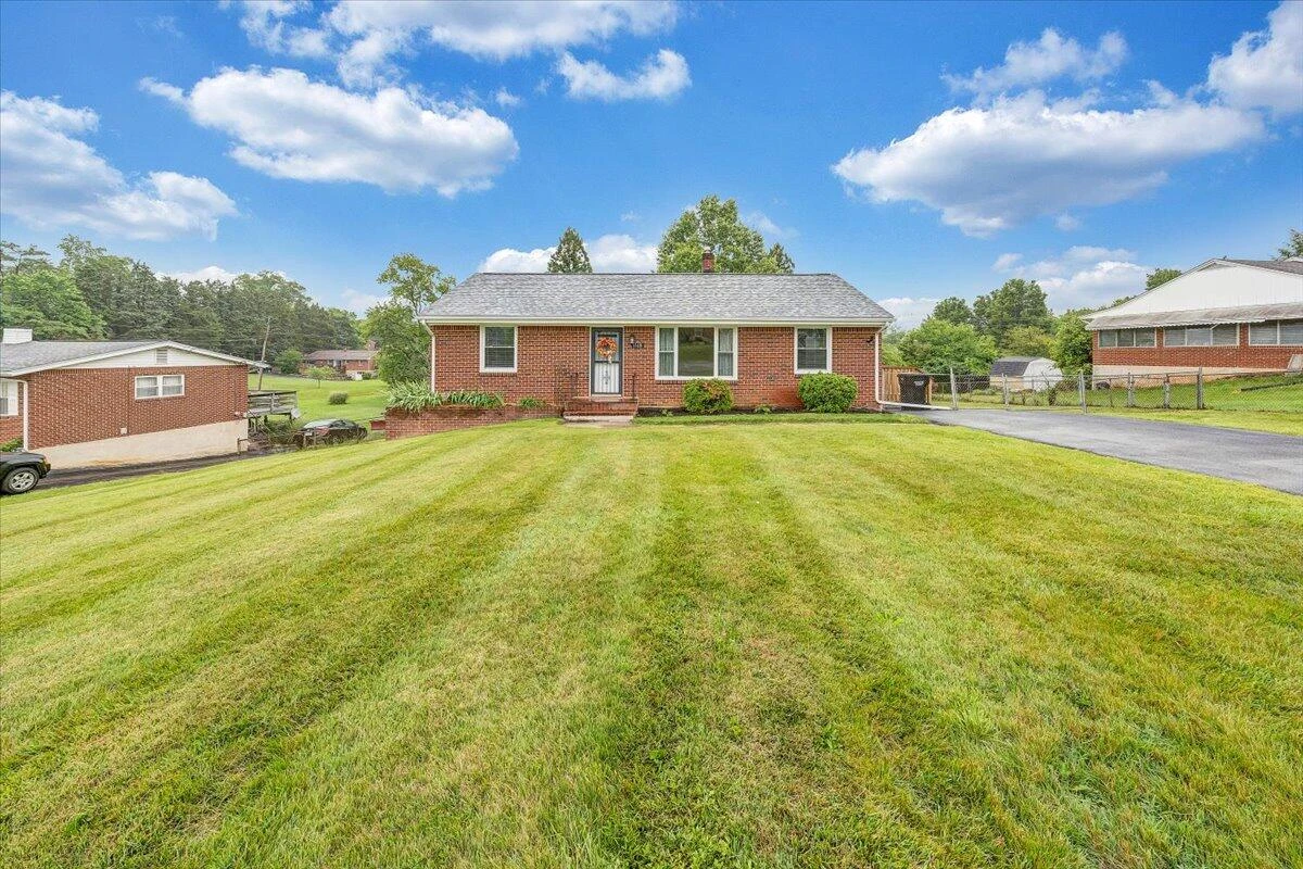 1168 Vivian AVE - Photo 52