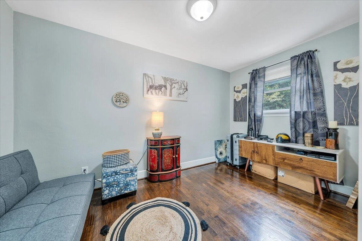 832 Brandon AVE - Photo 6