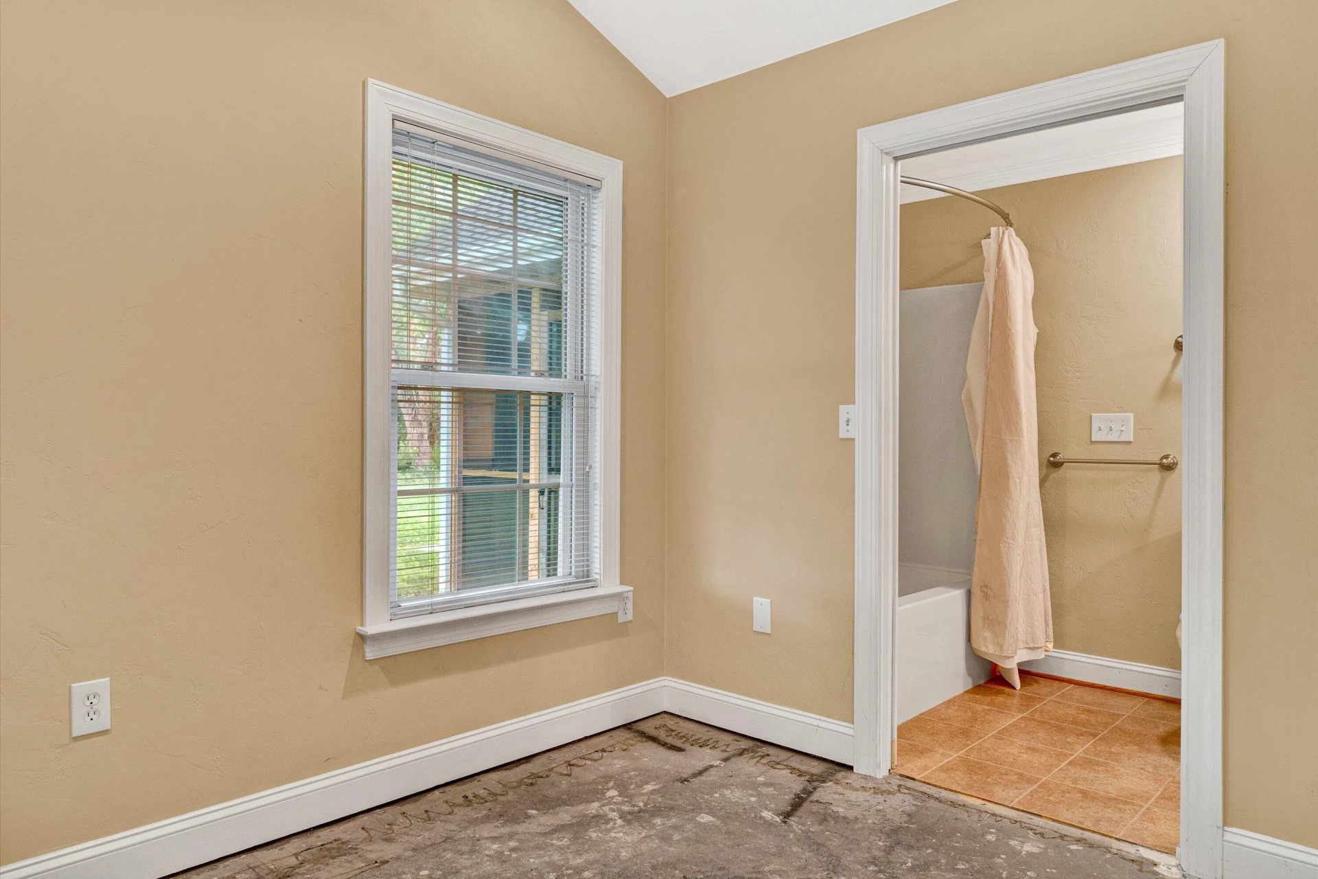 1016 Roanoke BLVD - Photo 16