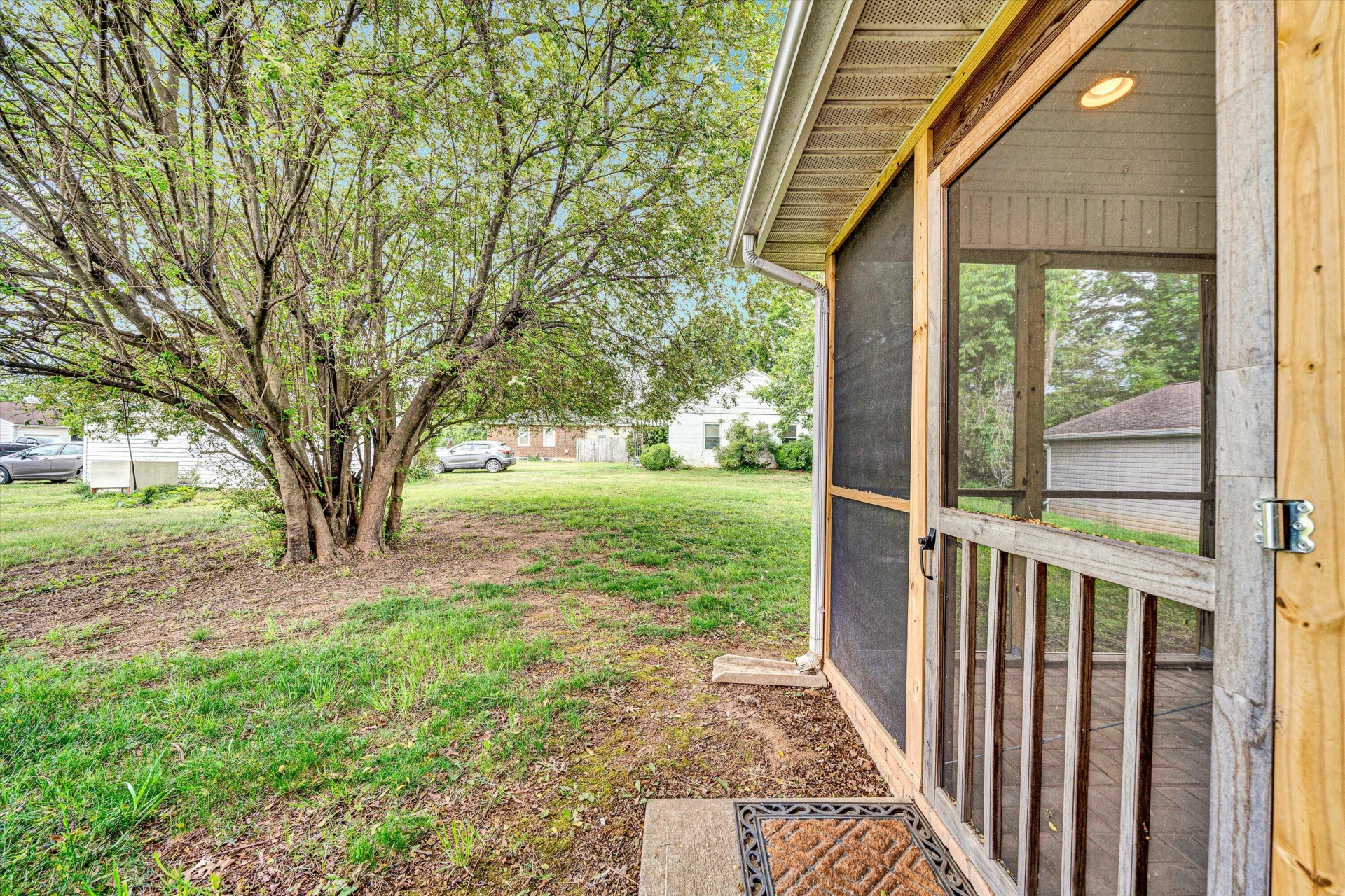 1016 Roanoke BLVD - Photo 24