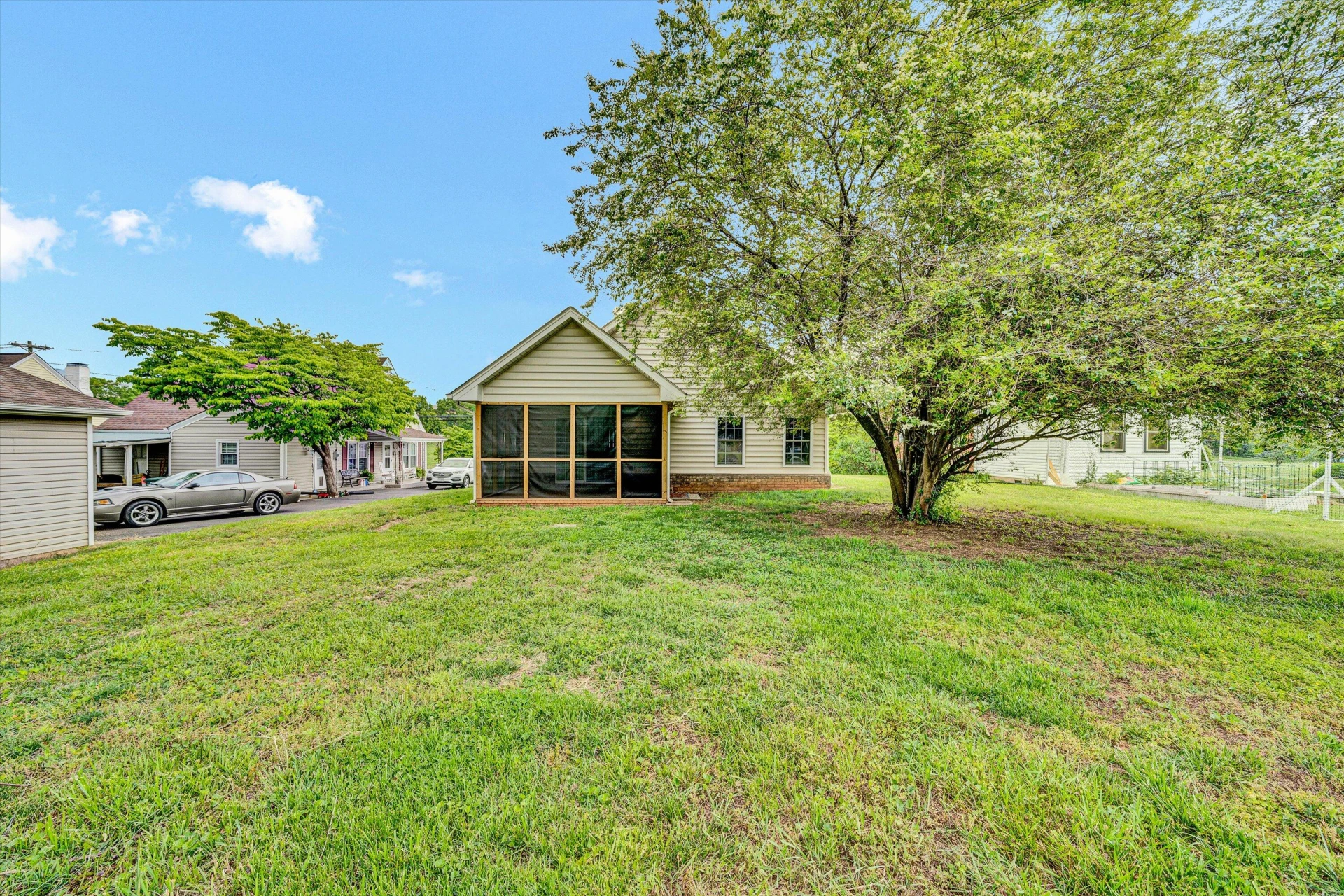 1016 Roanoke BLVD - Photo 25