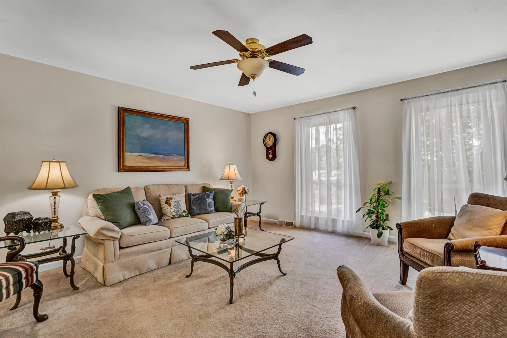 7135 Deerwood RD - Photo 3