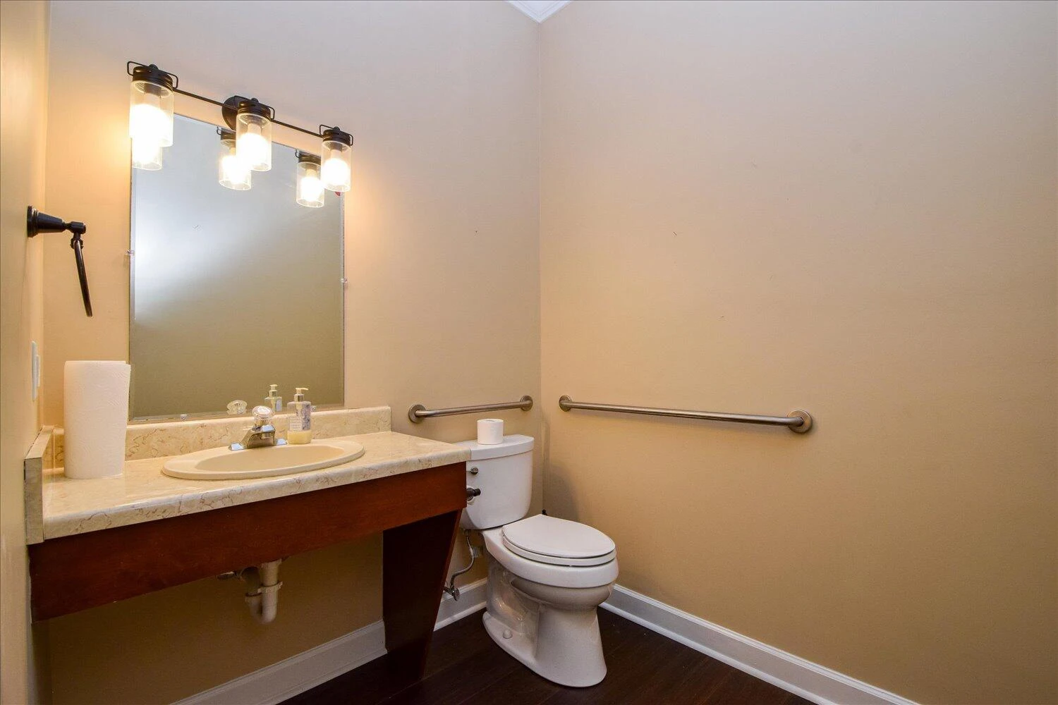1215 Corporate CIR - Photo 7