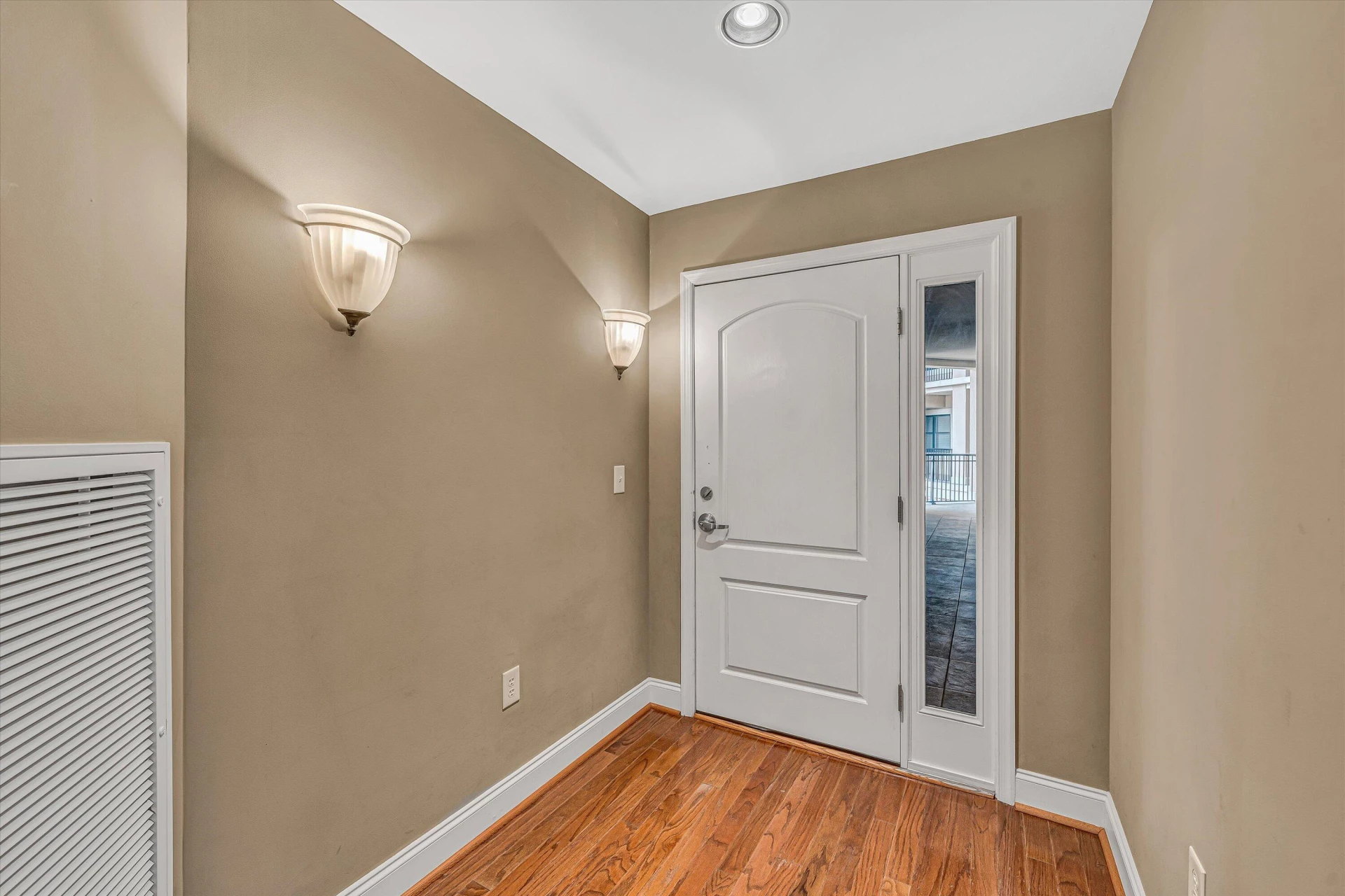 100 Bridgewater Pointe PL #201 - Photo 4