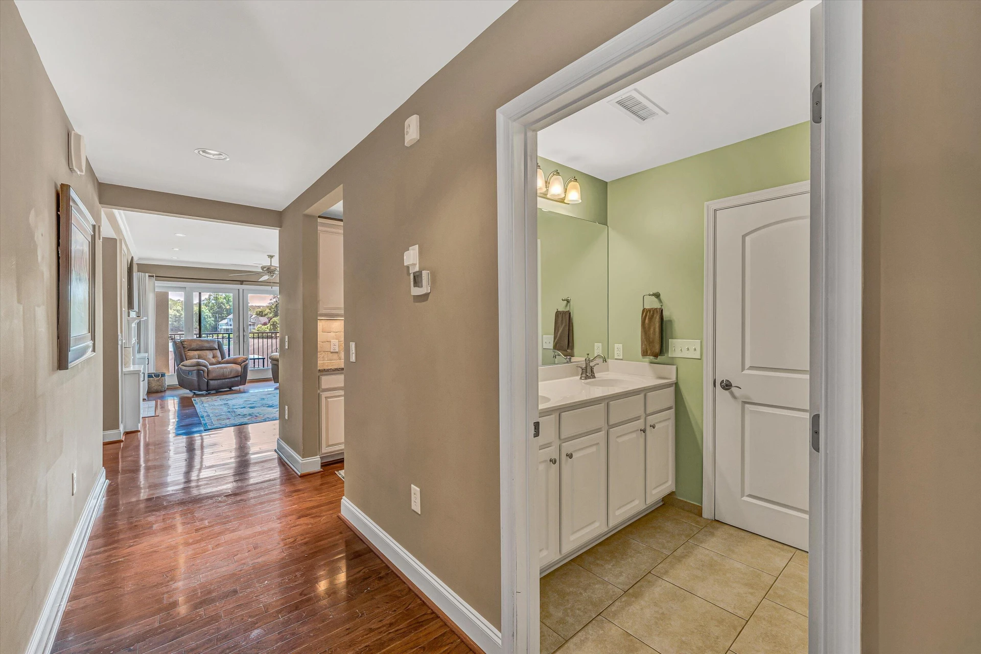 100 Bridgewater Pointe PL #201 - Photo 5