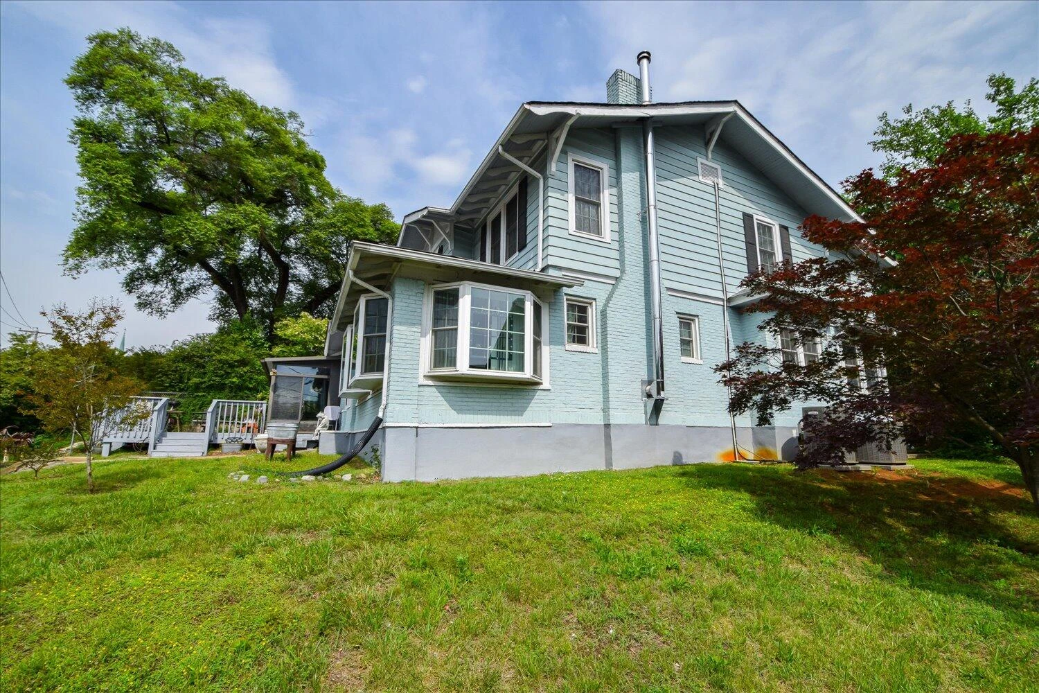 1911 Memorial AVE - Photo 5