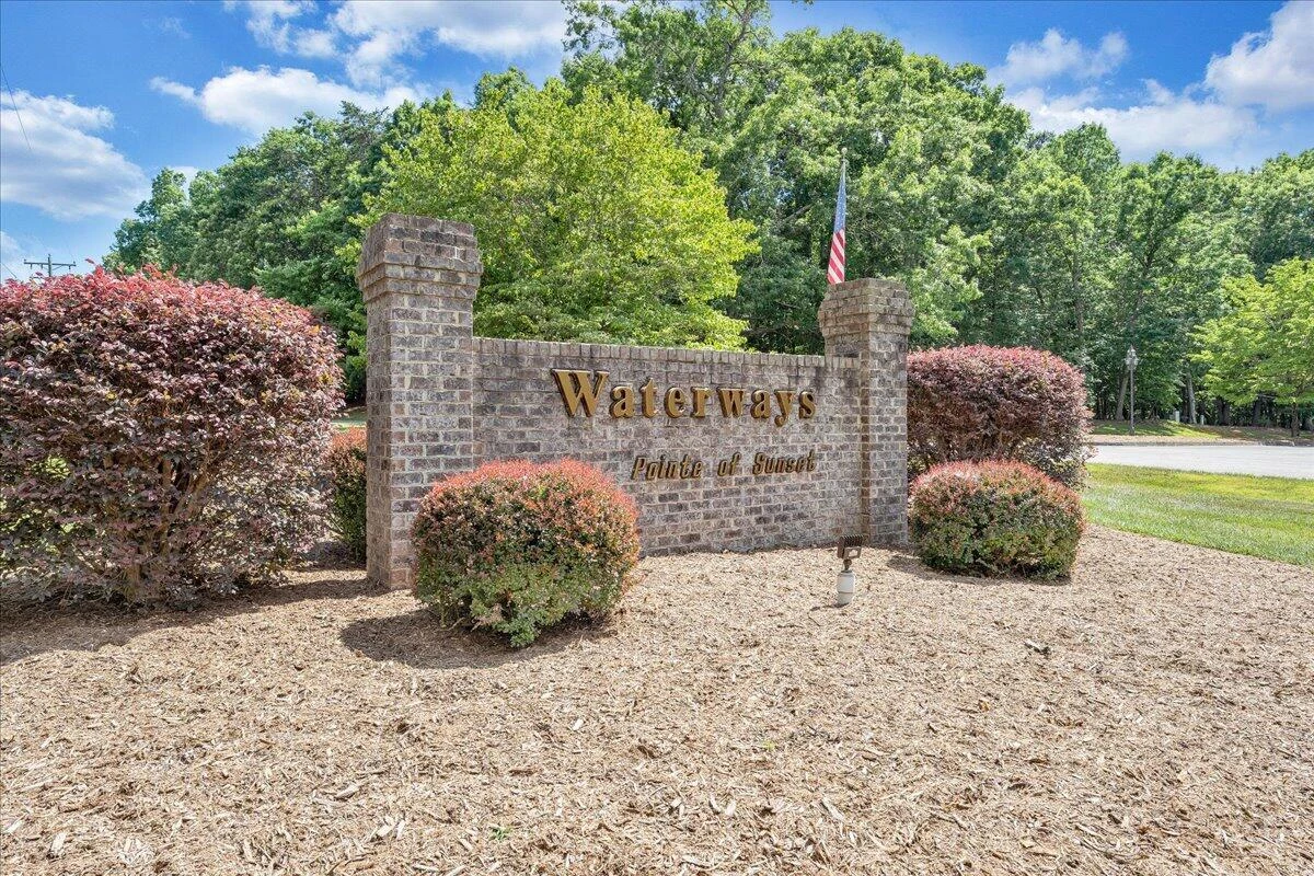 400 Heather LN - Photo 74