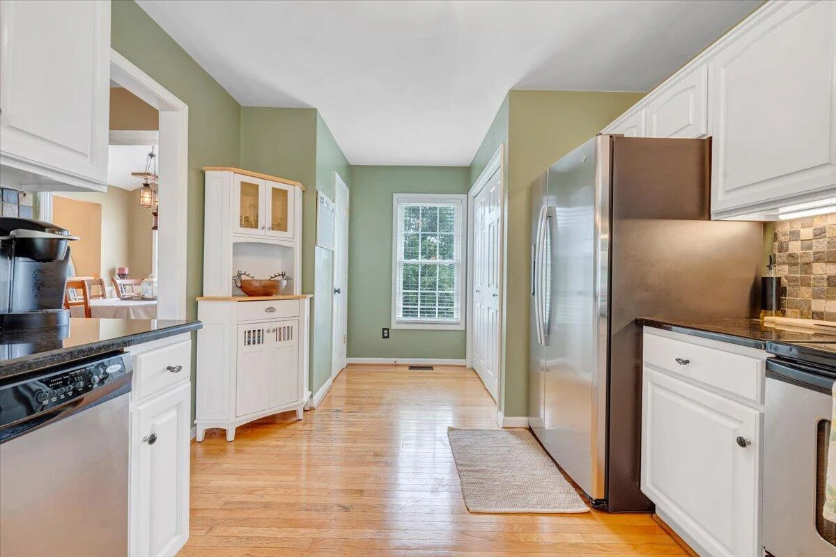 633 Castleridge RD - Photo 28