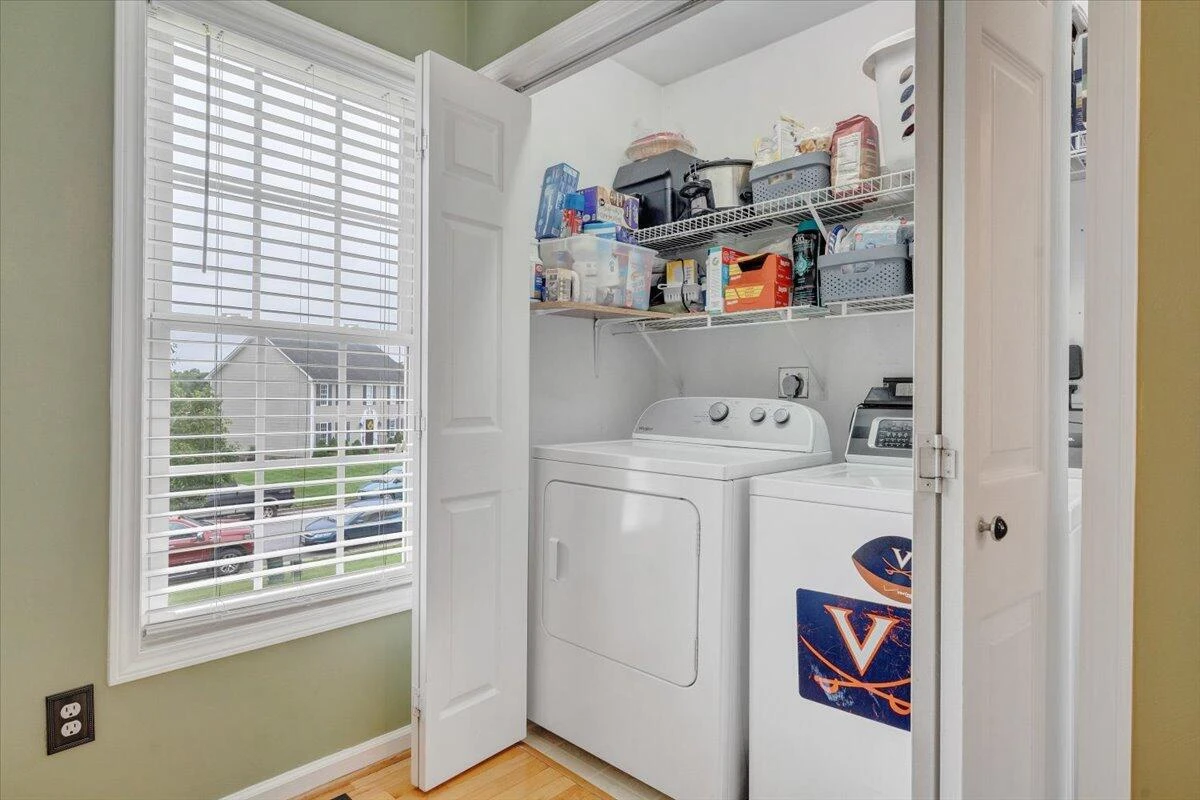 633 Castleridge RD - Photo 29