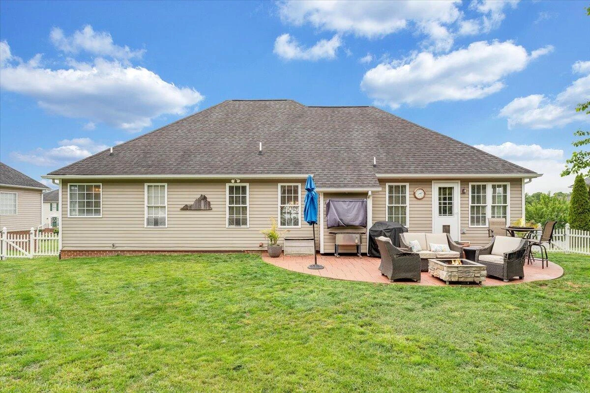 633 Castleridge RD - Photo 58
