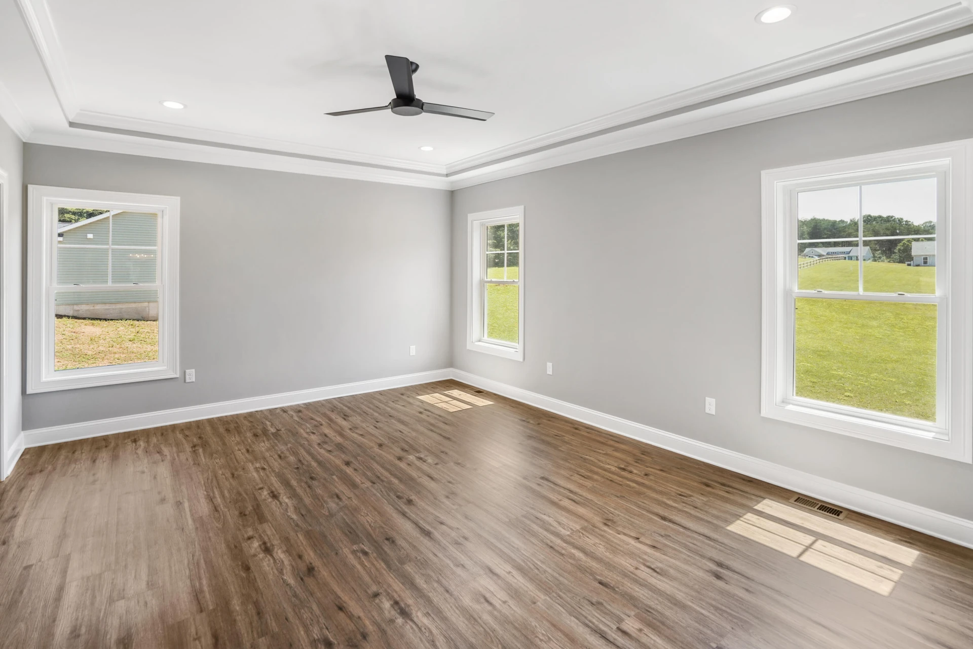 105 Belvior CIR - Photo 10