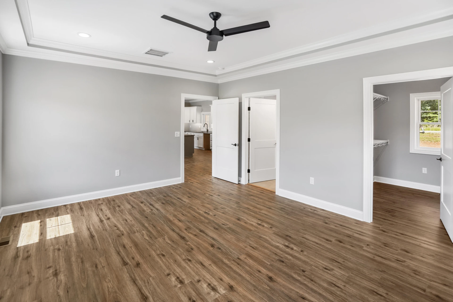 105 Belvior CIR - Photo 12