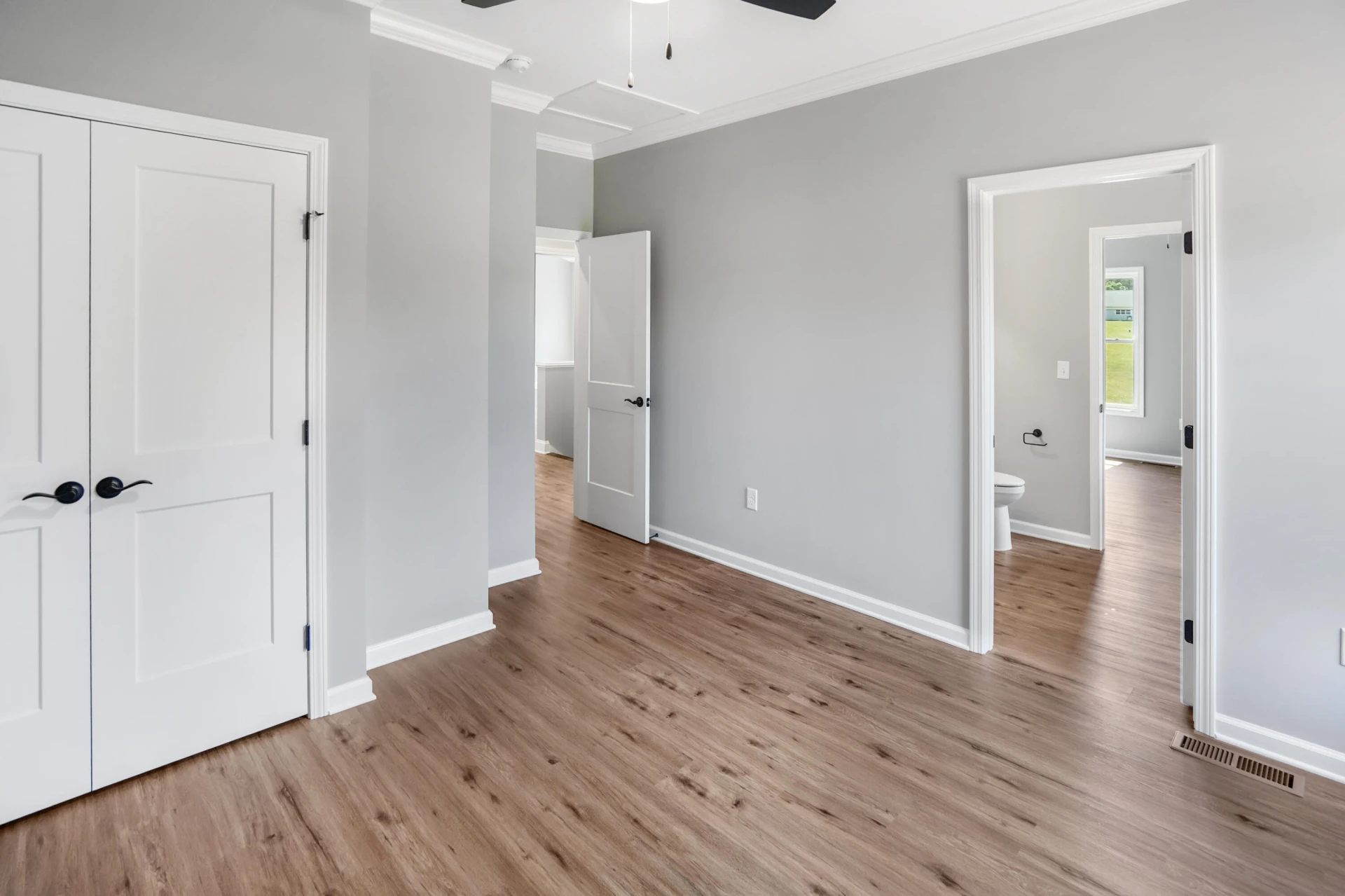 105 Belvior CIR - Photo 24