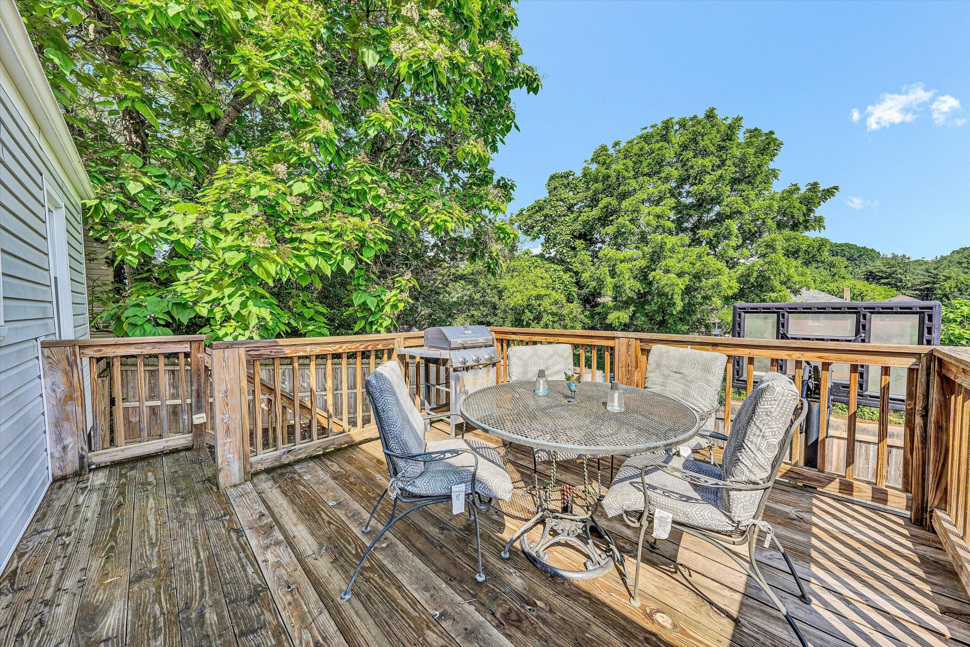2515 Colonial AVE - Photo 11