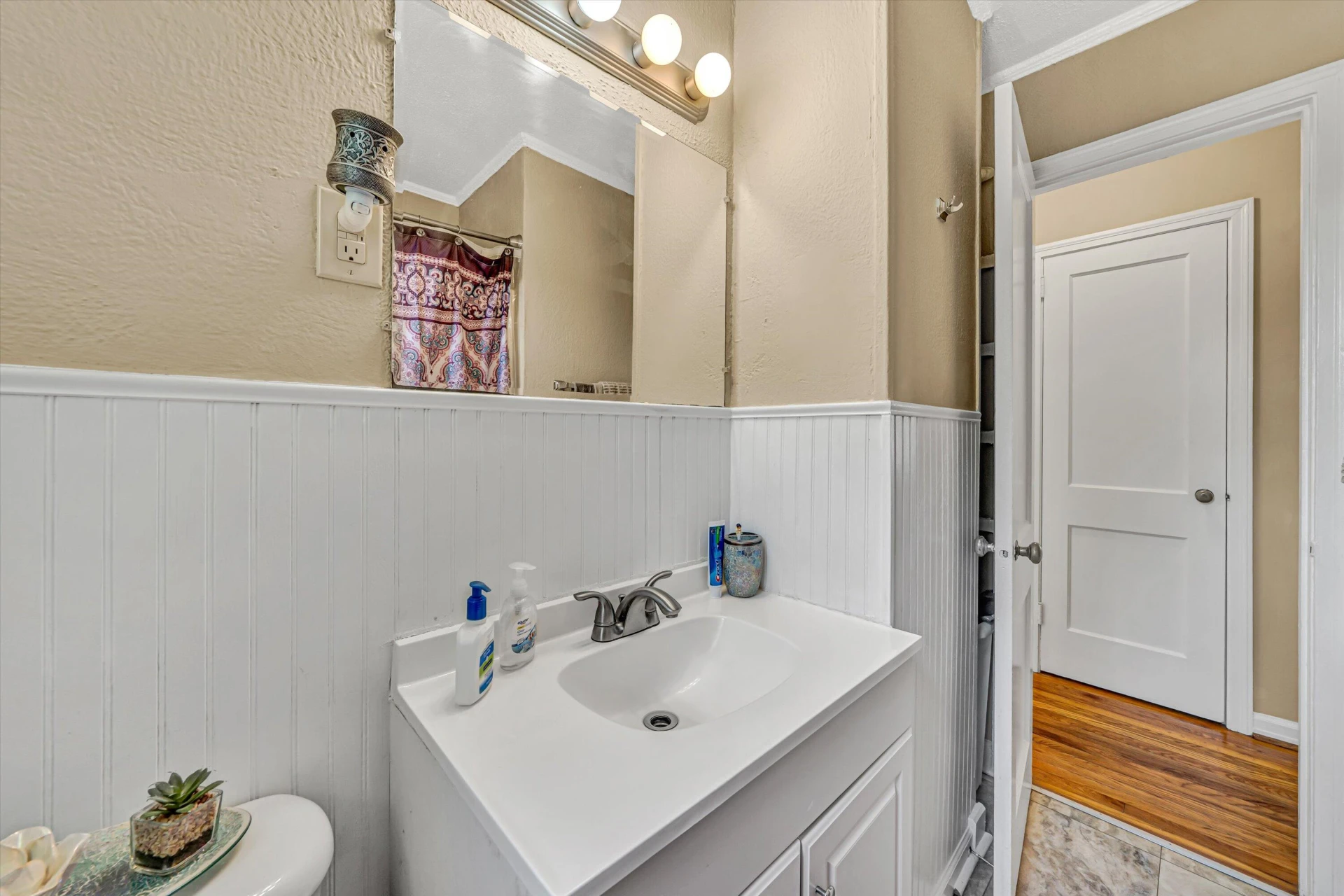 2515 Colonial AVE - Photo 13