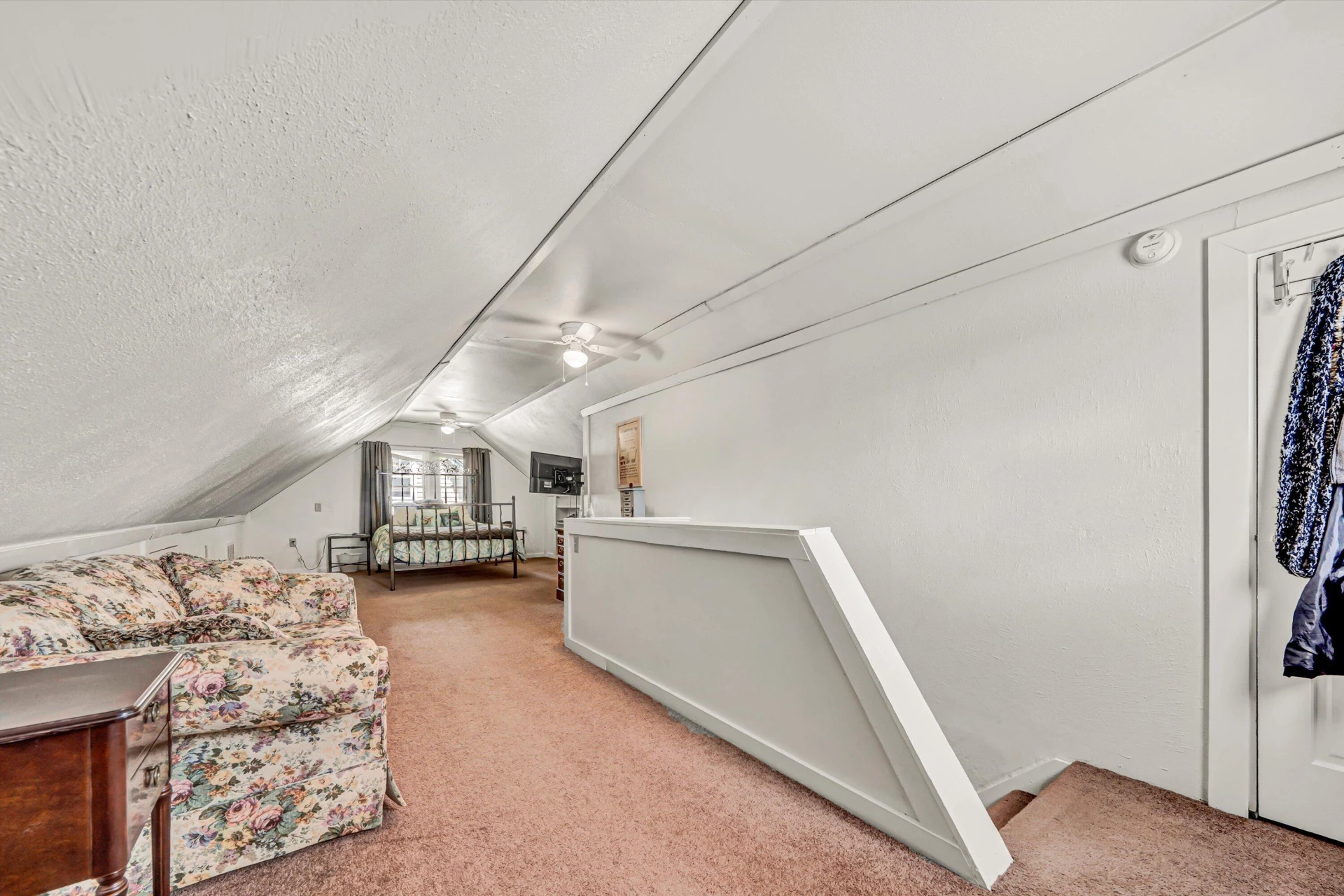 2515 Colonial AVE - Photo 17