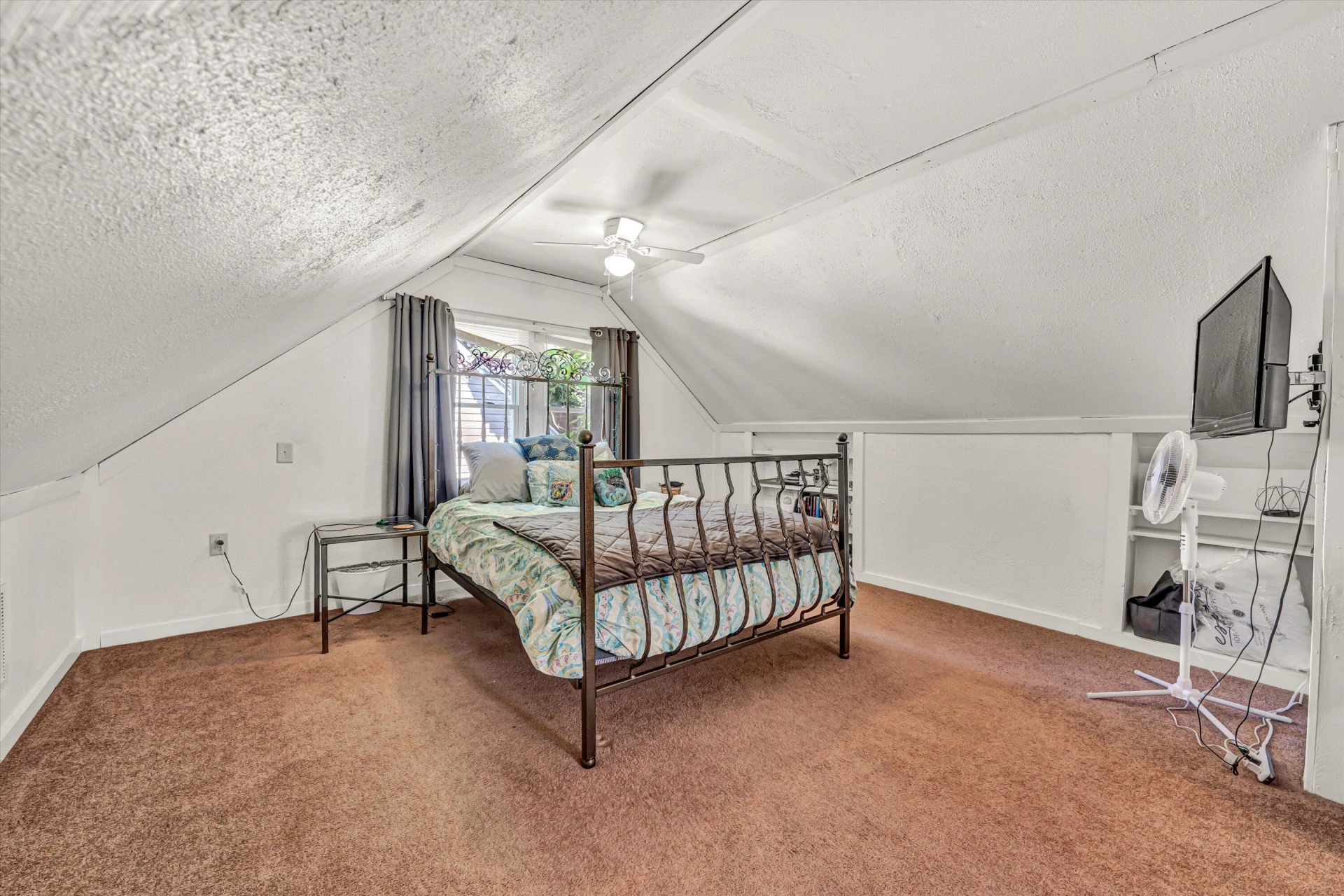 2515 Colonial AVE - Photo 18