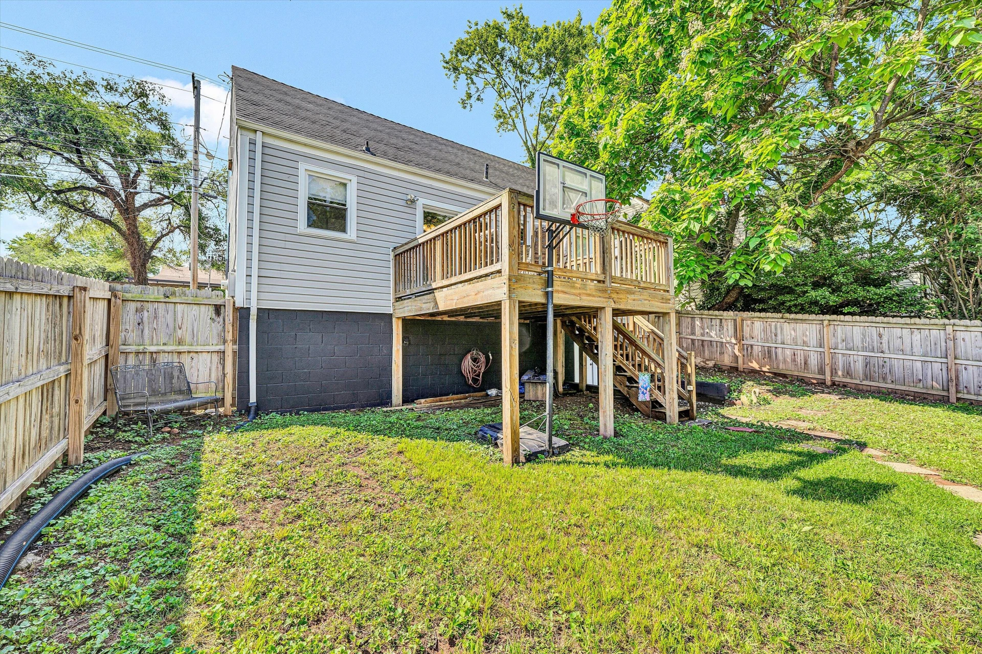 2515 Colonial AVE - Photo 27