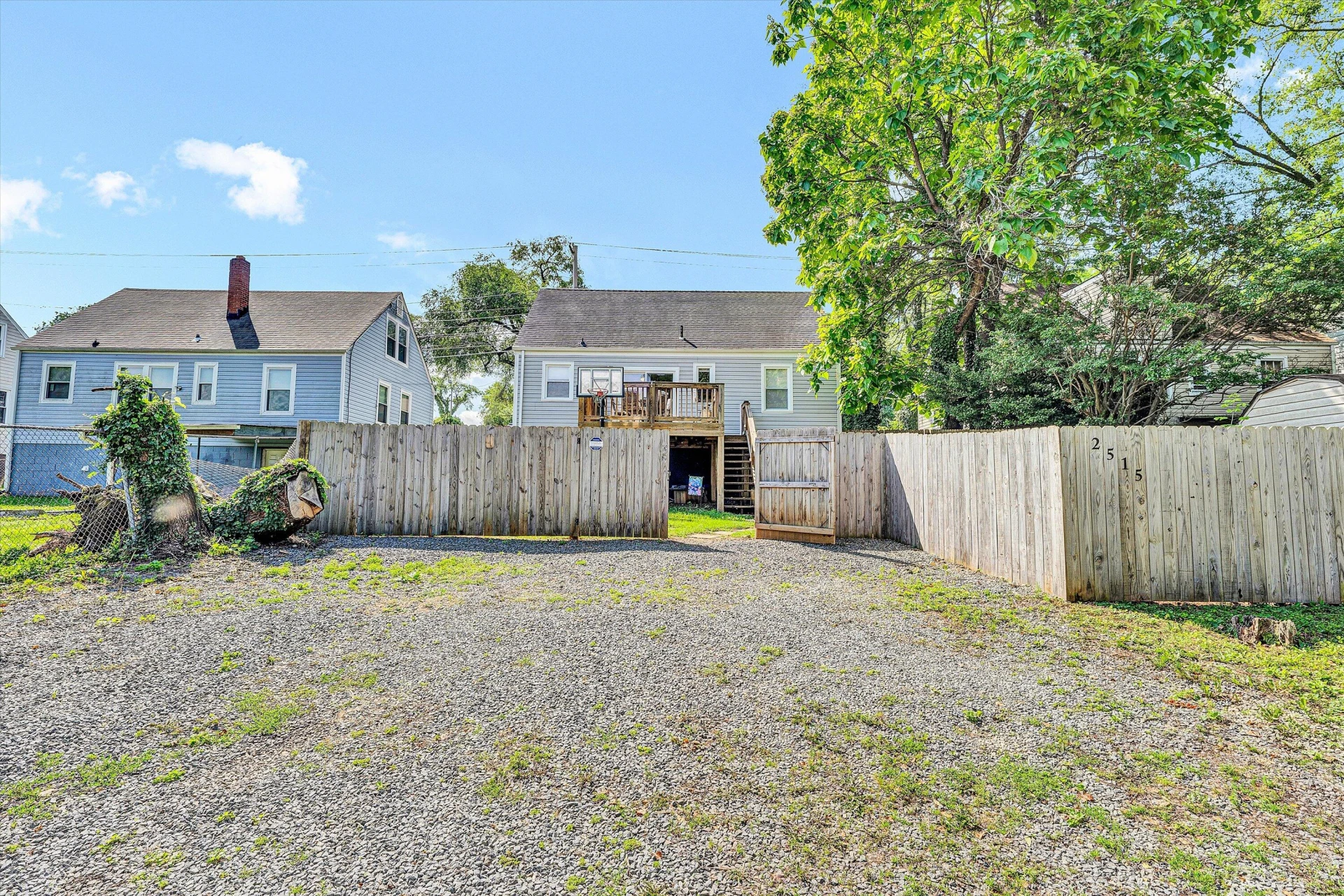 2515 Colonial AVE - Photo 28