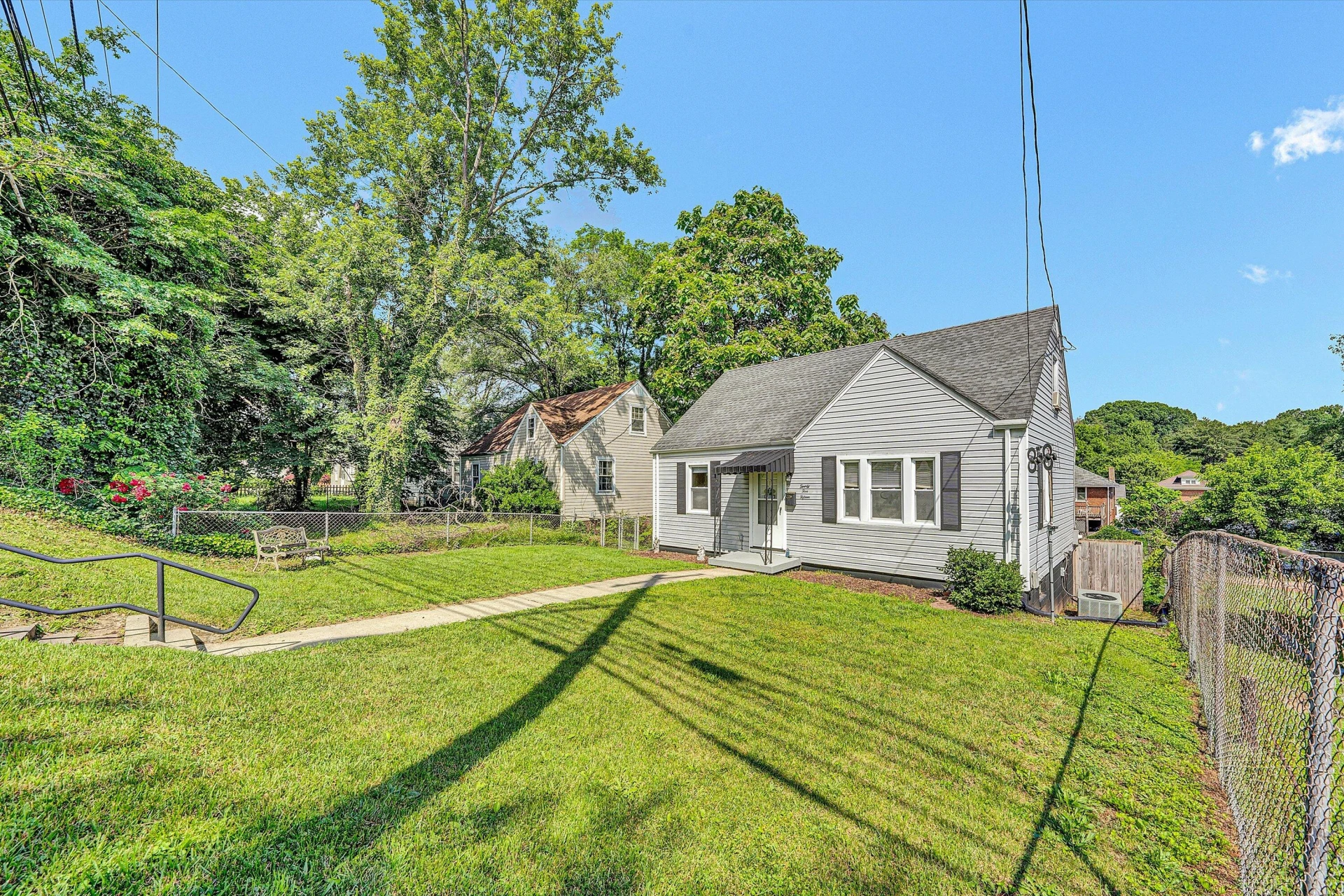 2515 Colonial AVE - Photo 32
