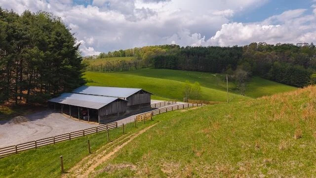 336 Turkey Run LN - Photo 32