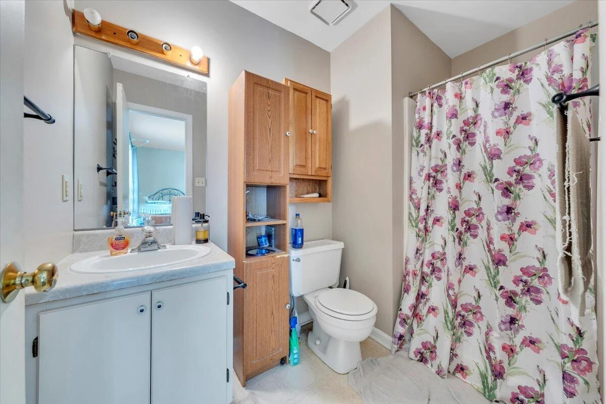 3125 Birchlawn AVE - Photo 19