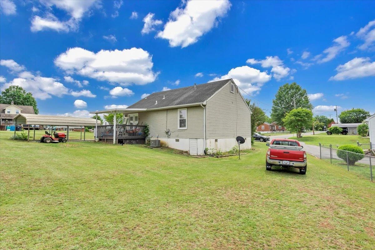 3125 Birchlawn AVE - Photo 25