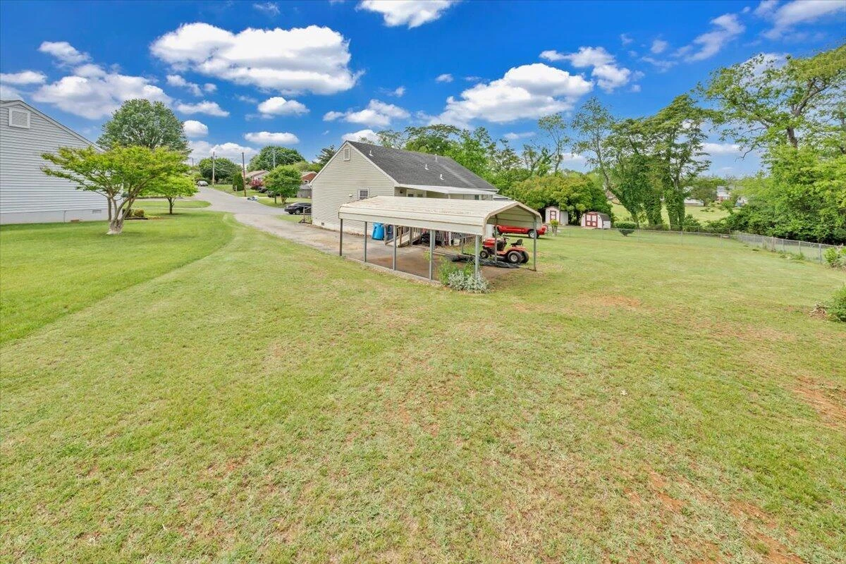 3125 Birchlawn AVE - Photo 27