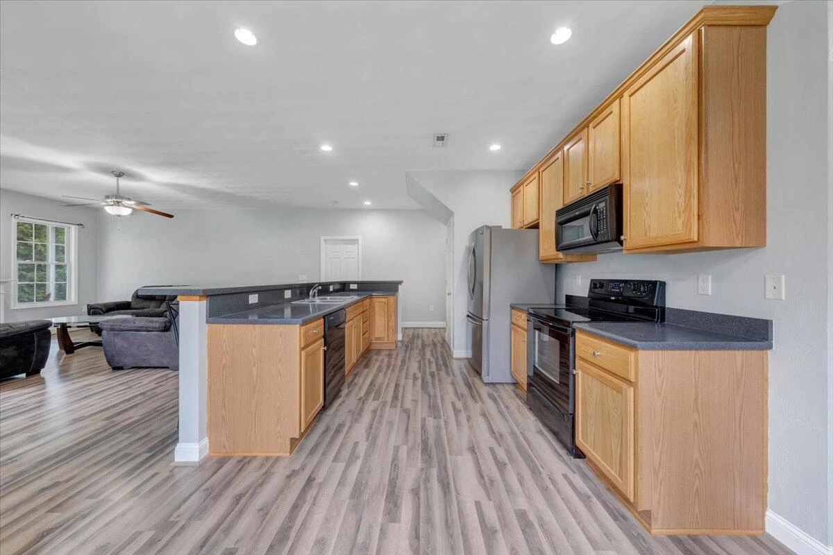 202 Cypress CT - Photo 14