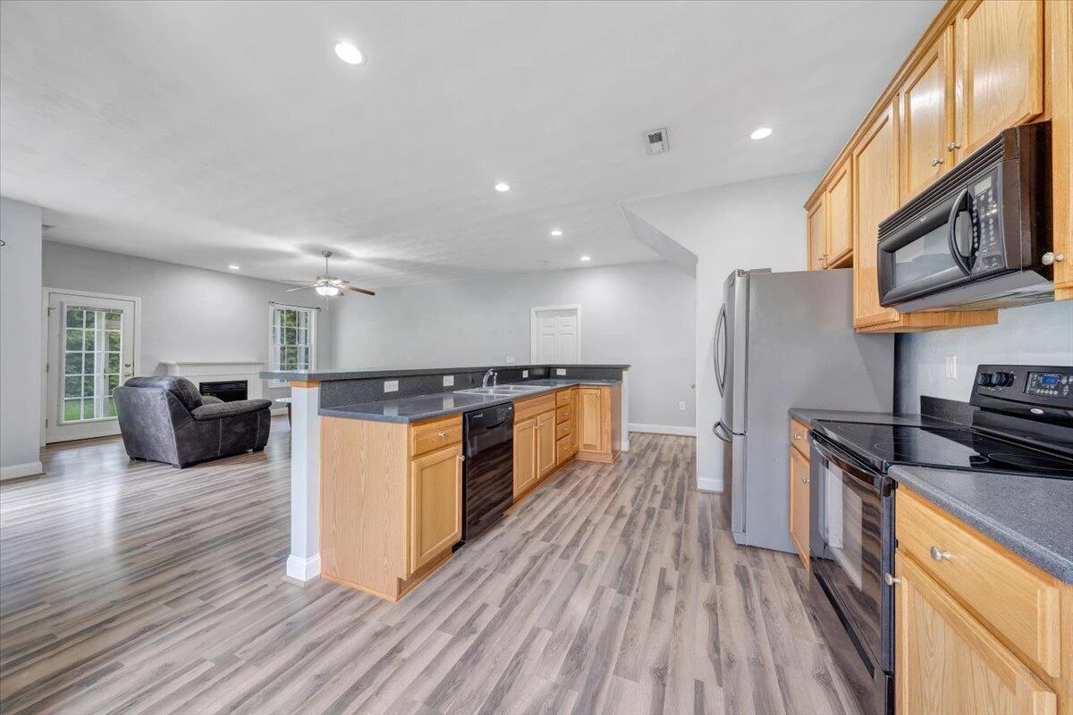 202 Cypress CT - Photo 15