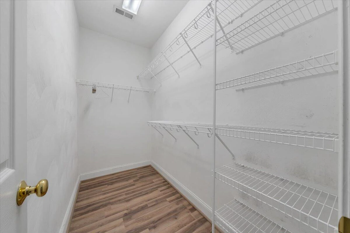 202 Cypress CT - Photo 23