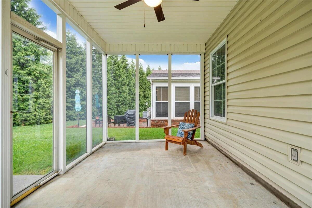 202 Cypress CT - Photo 37