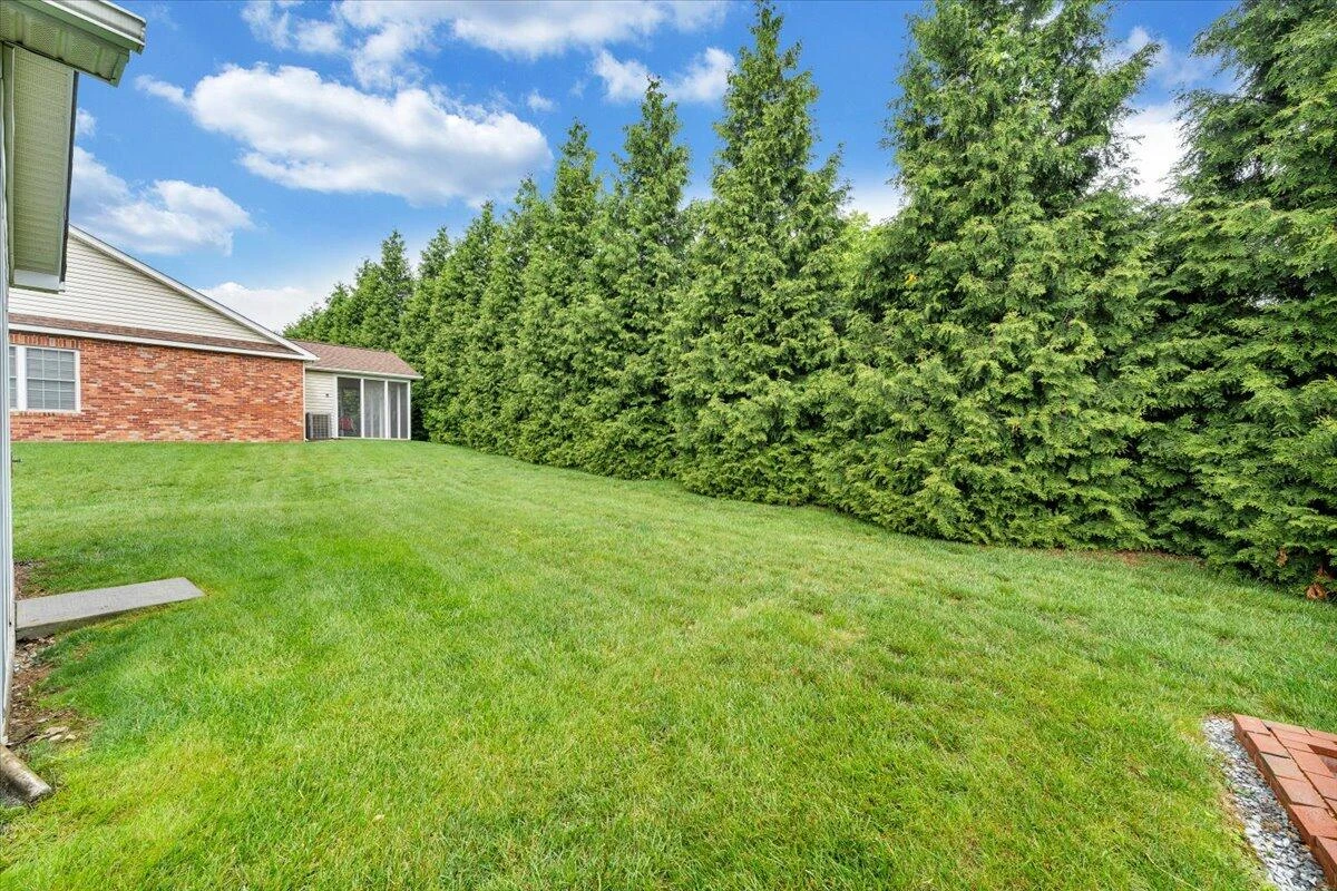 202 Cypress CT - Photo 39