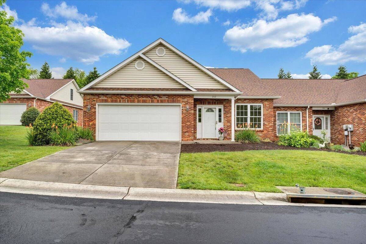 202 Cypress CT - Photo 48