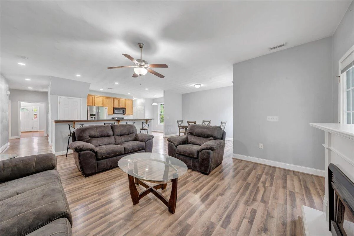 202 Cypress CT - Photo 9