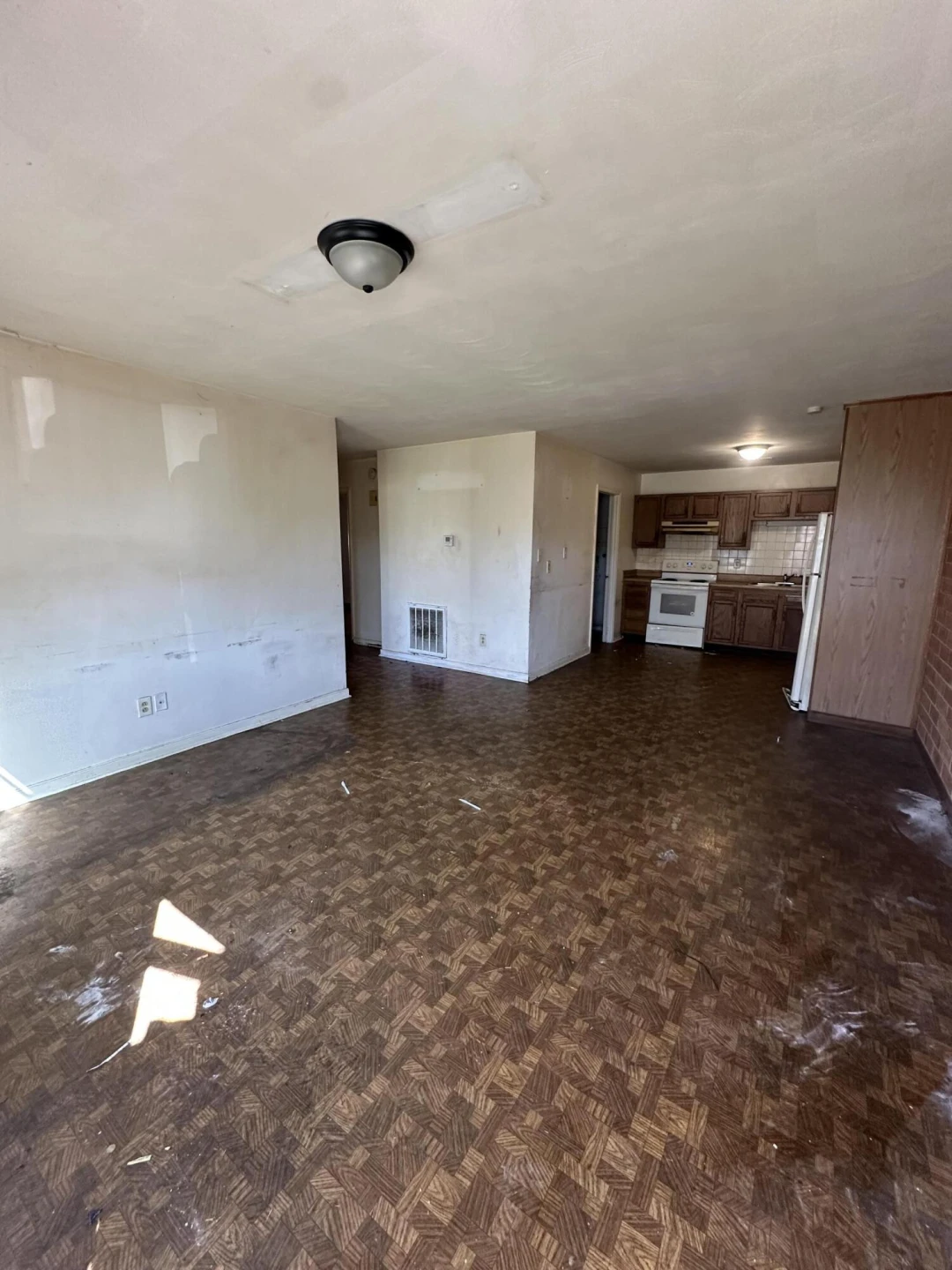 1704 Hanover AVE - Photo 3