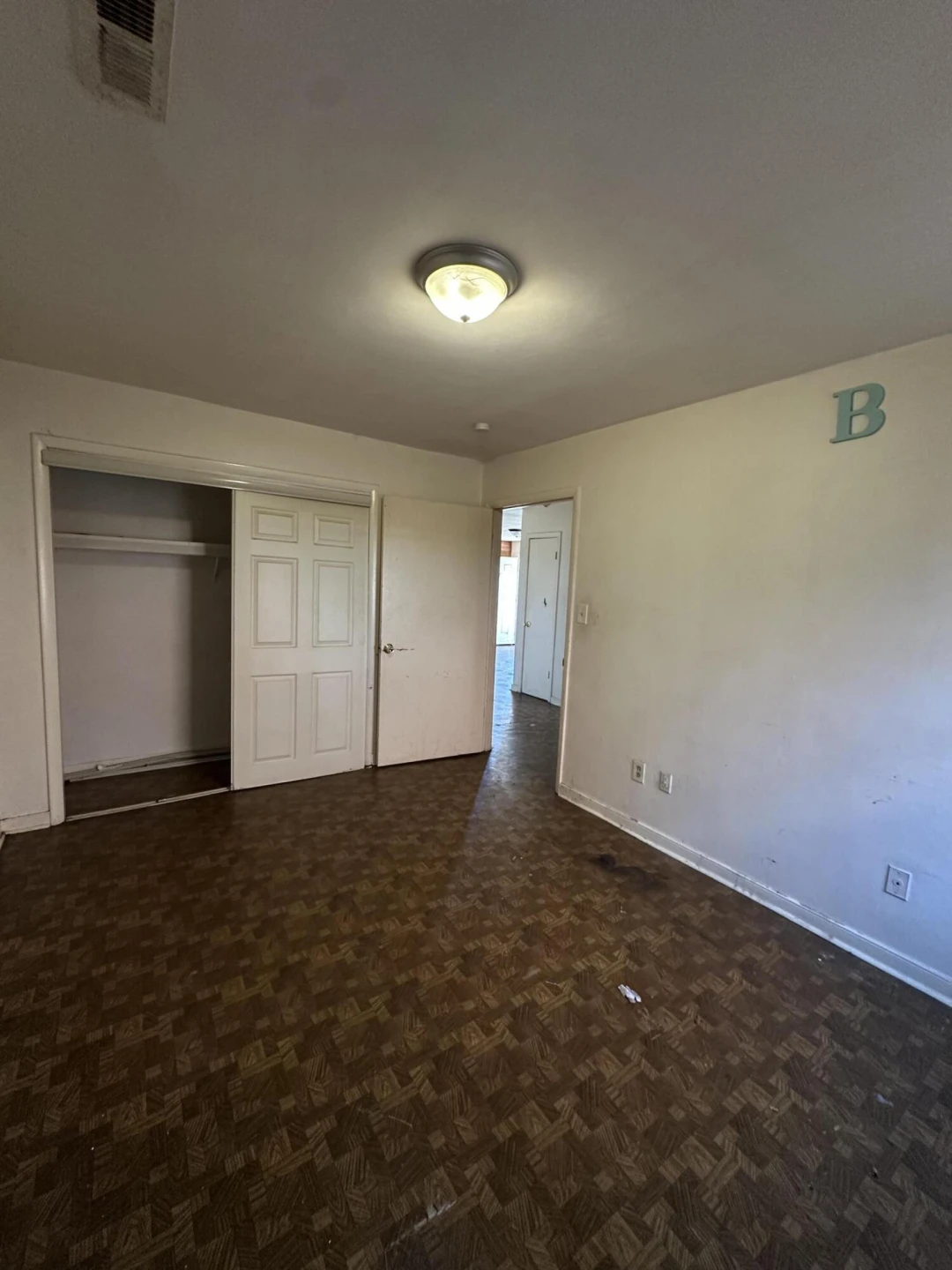 1704 Hanover AVE - Photo 9