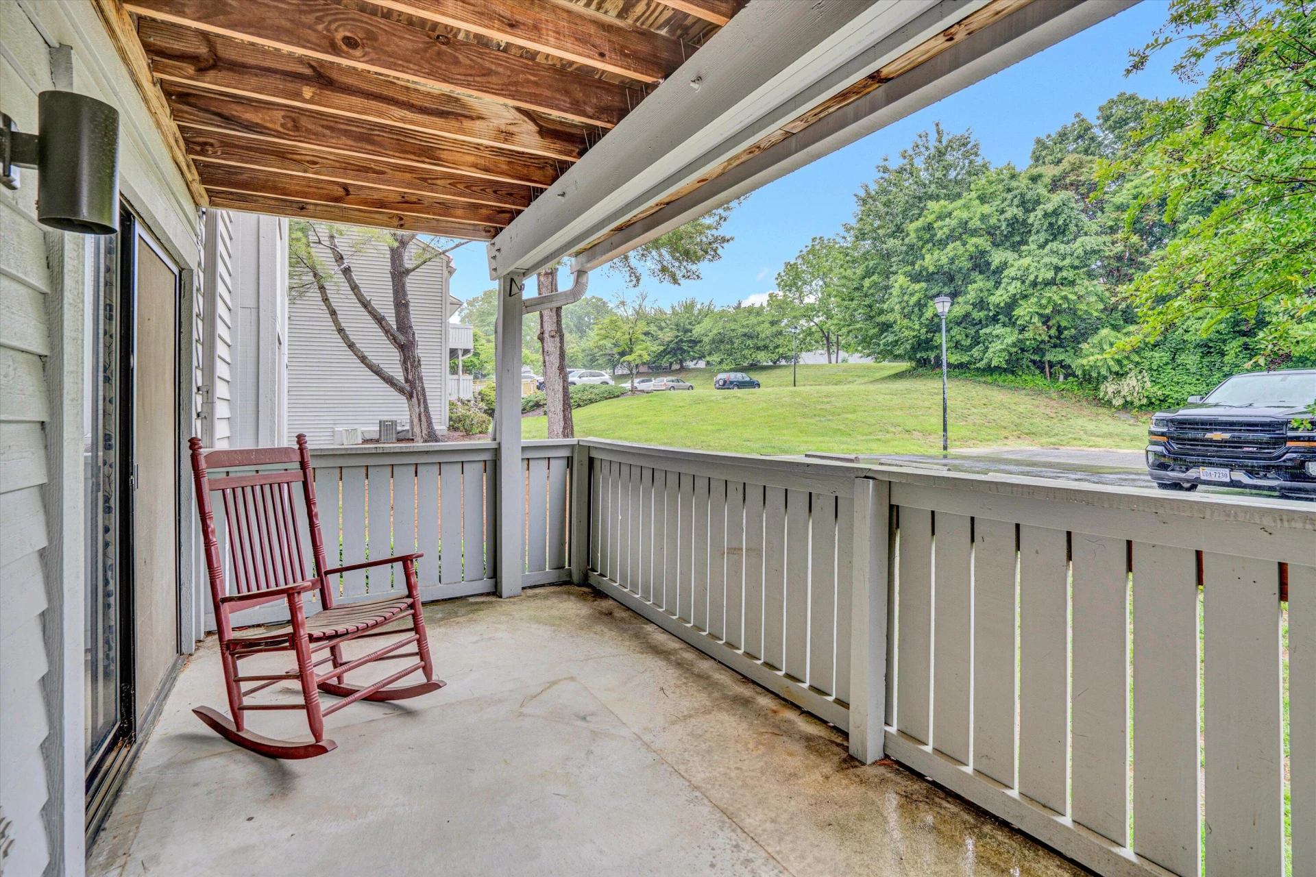 2501 Gatehouse LN - Photo 18