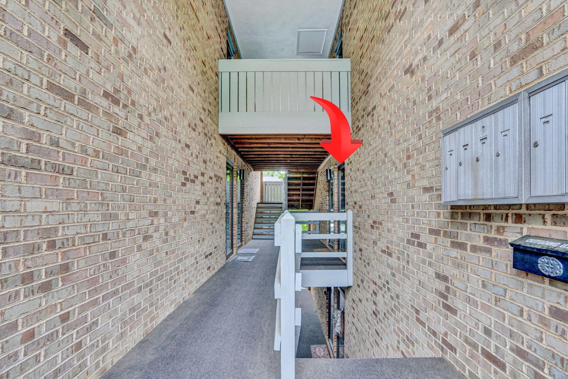2501 Gatehouse LN - Photo 3