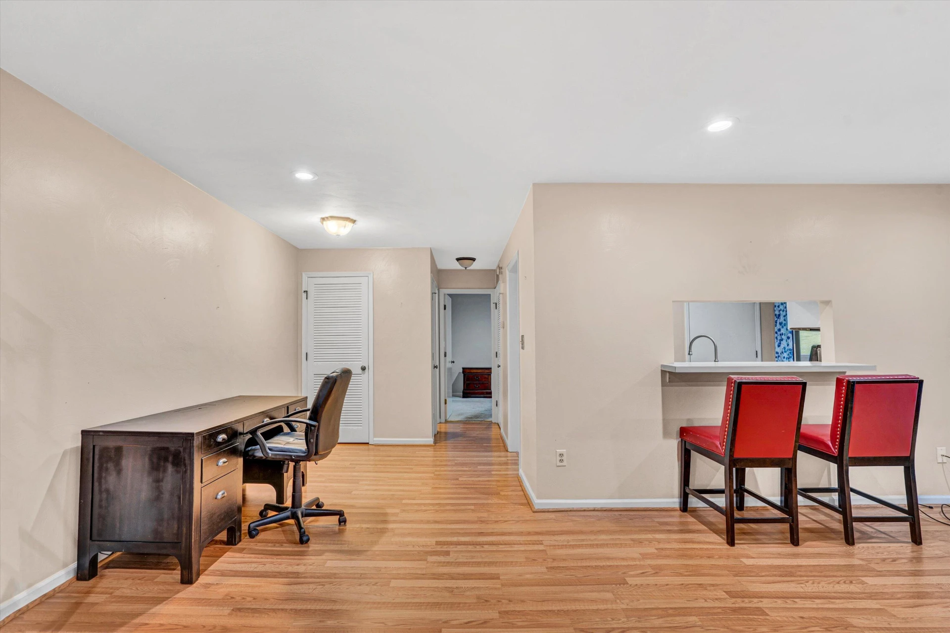 2501 Gatehouse LN - Photo 6