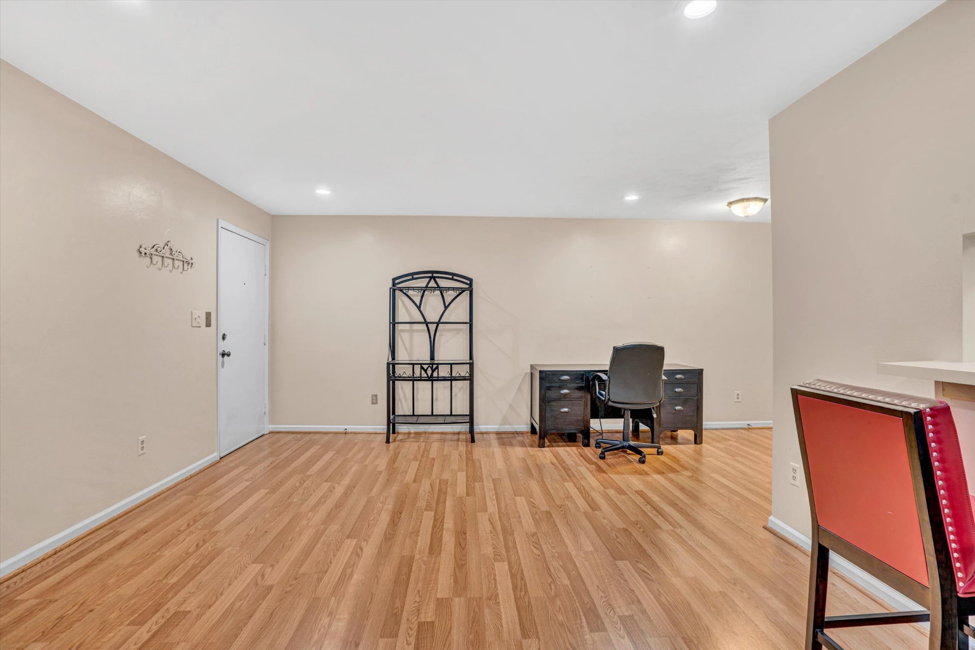 2501 Gatehouse LN - Photo 7