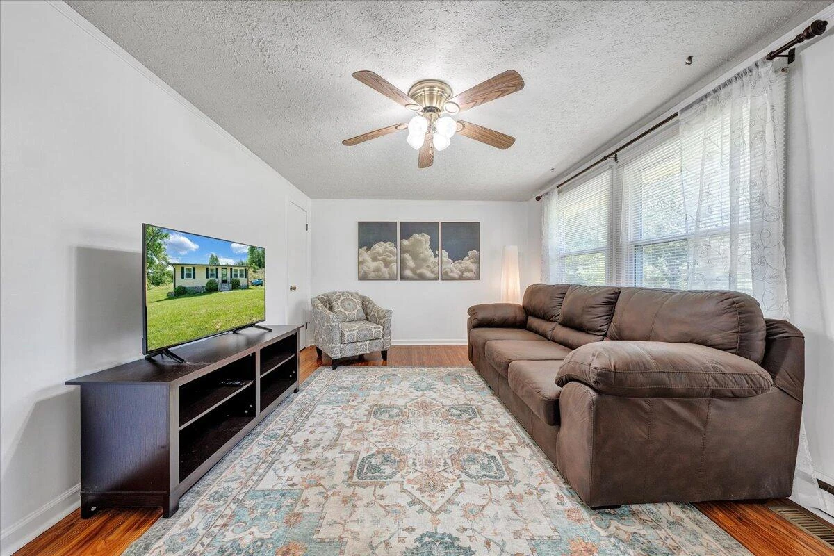 3756 Goose Dam RD - Photo 5