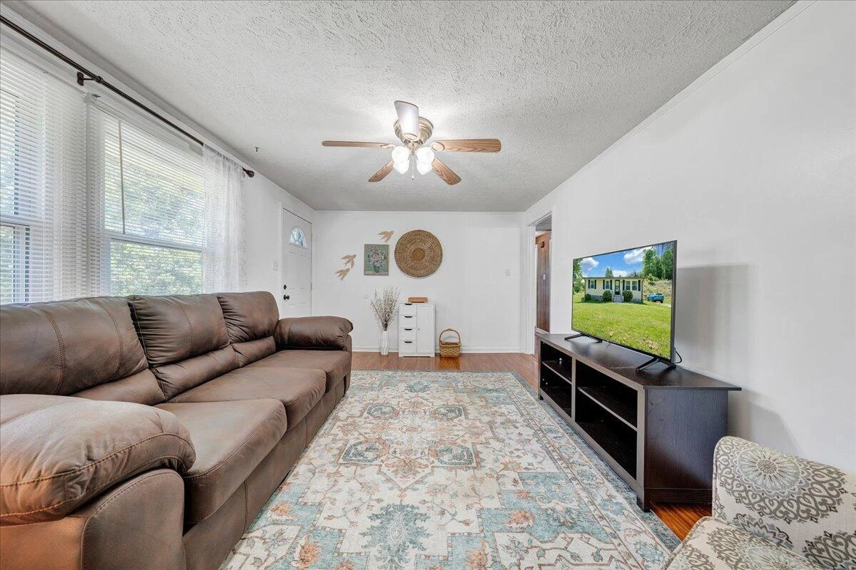 3756 Goose Dam RD - Photo 7